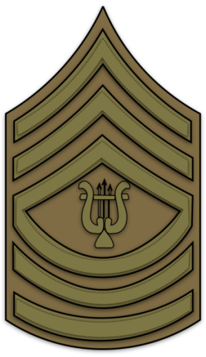 US Army Dirigent Hudební Skupiny.png